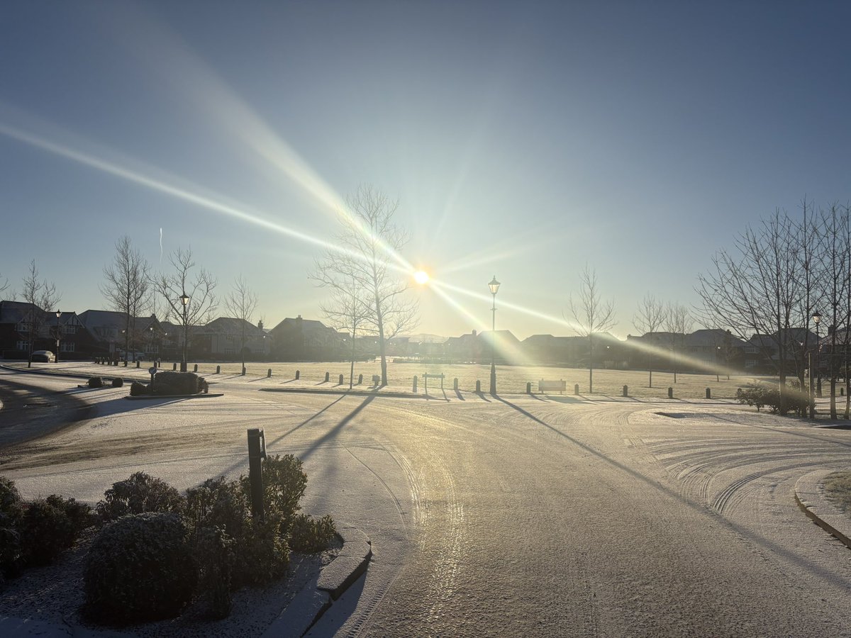 Good morning Woodford! And what a  beautiful morning it is! No filter needed 🥰 #beautifulmorning #happymonday