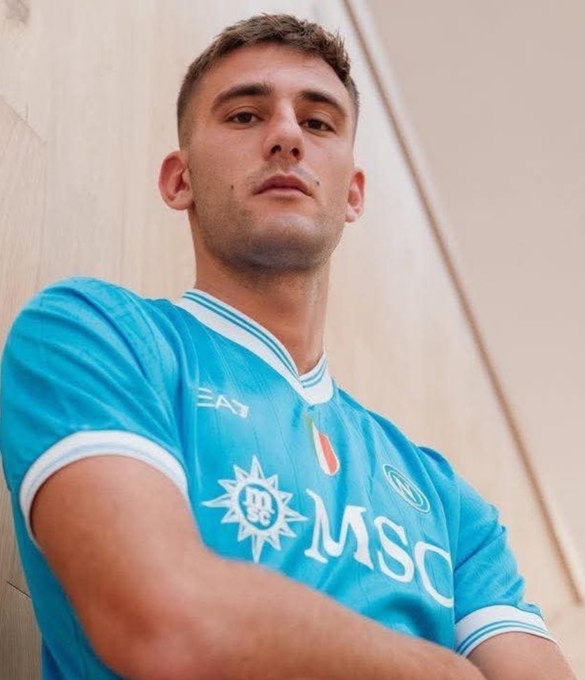 Recoba 💙🤍 tweet media