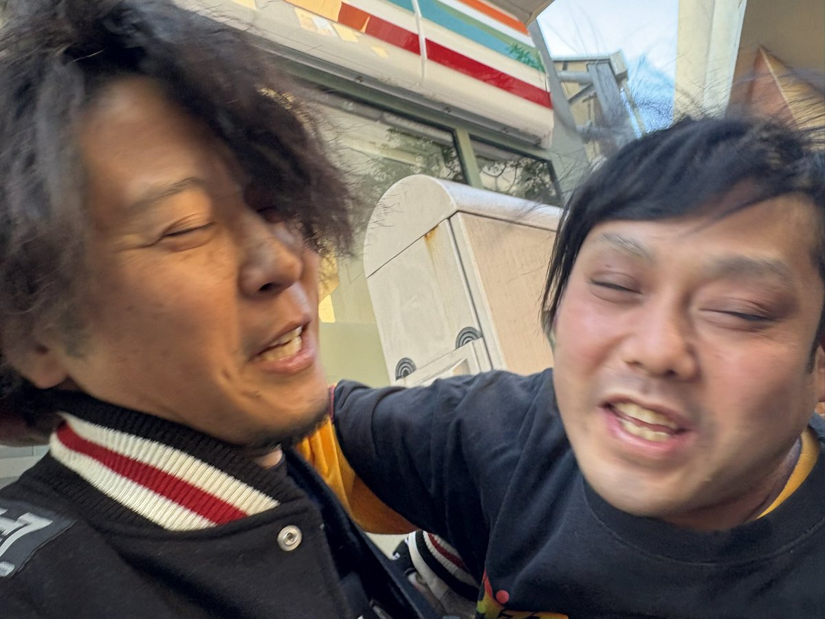 めい tweet media