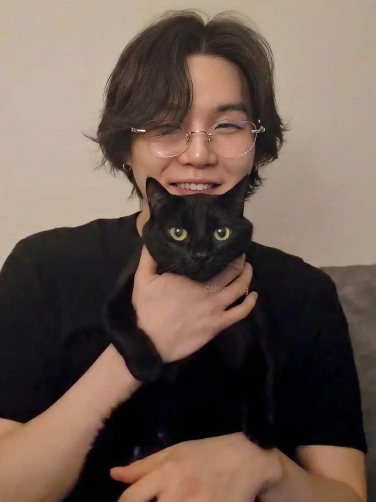 World wide handsome jin⁷ tweet media