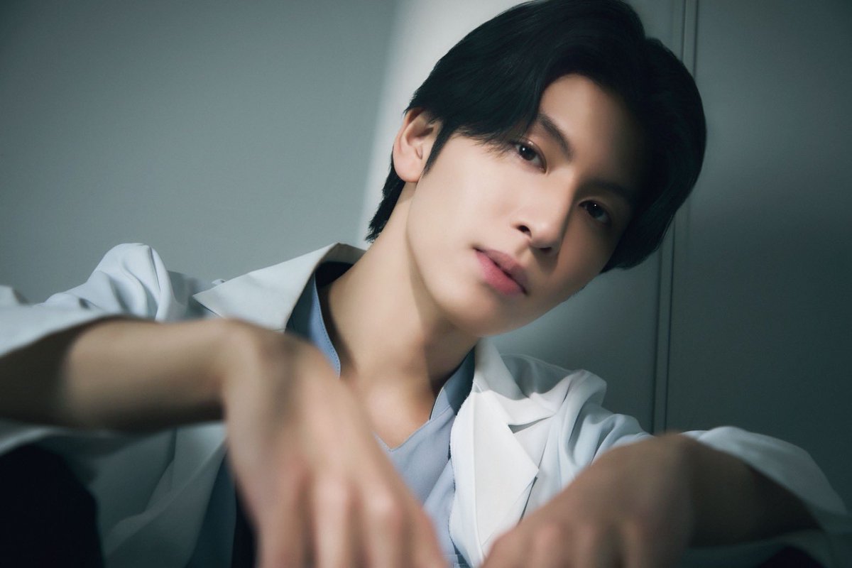 長谷川慎 本日推し楽で インタビューが掲載されました🙌 ＼ 初単独主演