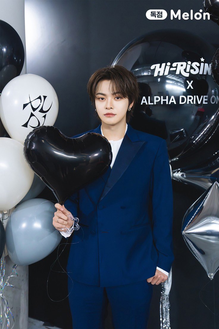 🖤🤍🩶 #LEELEO #이리오 #イリオ