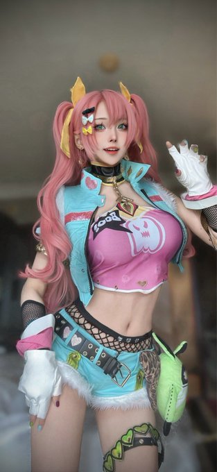 Twitterのコスプレ画像18