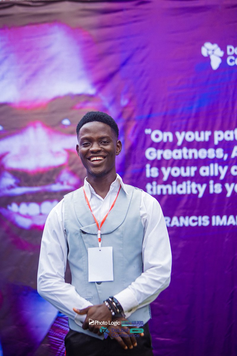 EmmanuelAlao_'s tweet photo. Testing microphone…1, 2. 🎤
Now, let's do some reintroduction, shall we? 
I am Emmanuel Olusegun Alao.

I am a voiceover artist with 2 years plus experience of bringing scripts to life with clarity, energy, and emotion.
I am VERY skilled in delivering engaging voiceovers for ads https://t.co/ttqSa0x6QM
