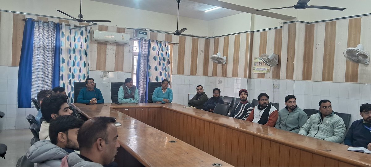 CmoBaghpat's tweet photo. आज 05-01-2026 को DIU बागपत व NIC के सहयोग से कार्यालय मुख्य चिकित्सा अधिकारी जनपद बागपत में आयुष्मान भारत योजना के अंतर्गत इम्पैनल्ड निजी चिकित्सालयों के लिए #CTRAV योजना पर प्रशिक्षण कार्यशाला आयोजित की गई, जो आयुष्मान बागपत नोडल अधिकारी व DPC की उपस्थिति में संपन्न हुई।
#PMJAY https://t.co/39SGtDIbqk