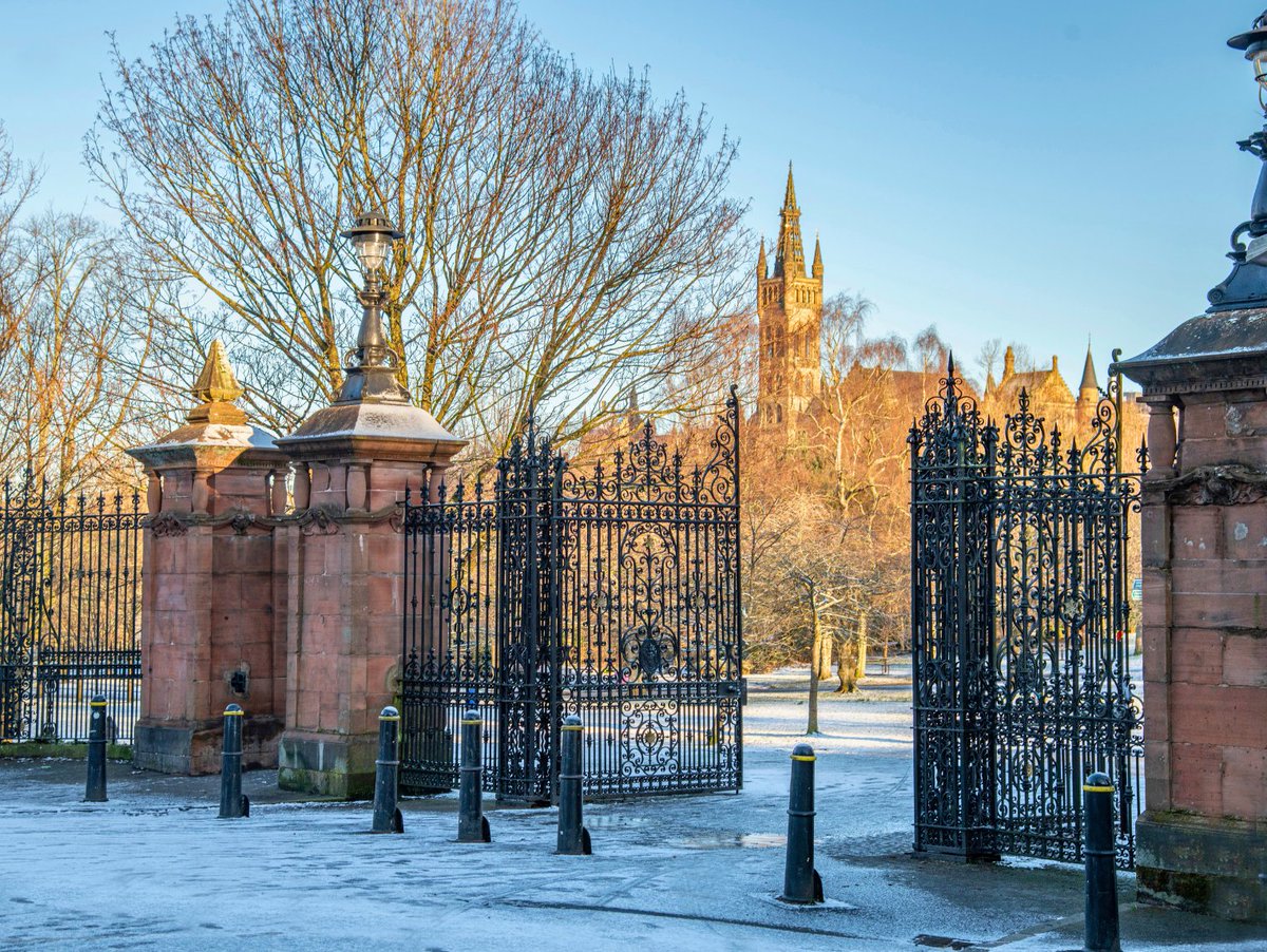 UofGArtsHums's tweet photo. Happy New Year from the College of Arts &amp; Humanities! 🎓🌟

Here’s to new challenges, exciting opportunities, and bold ideas that inspire, connect, and transform. Let’s make this year one to remember! 💛 https://t.co/rjsWrkyXHT