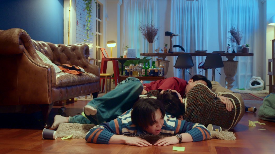 CatForCash's tweet image. มาเป็นทาสเจ้าเหมียวแล้วผ่านเรื่องราวไปพร้อมกันนะ~🐈

‘เปย์รักด้วยแมวเลี้ยง’ 🐈🐾
OFFICIAL TRAILER OUT NOW!
🎥: youtu.be/H6l2SWc3SLI 

#CatForCash
@Firstkpp @myktnw @satangktp @MisterGrtsp @JjChayakorn