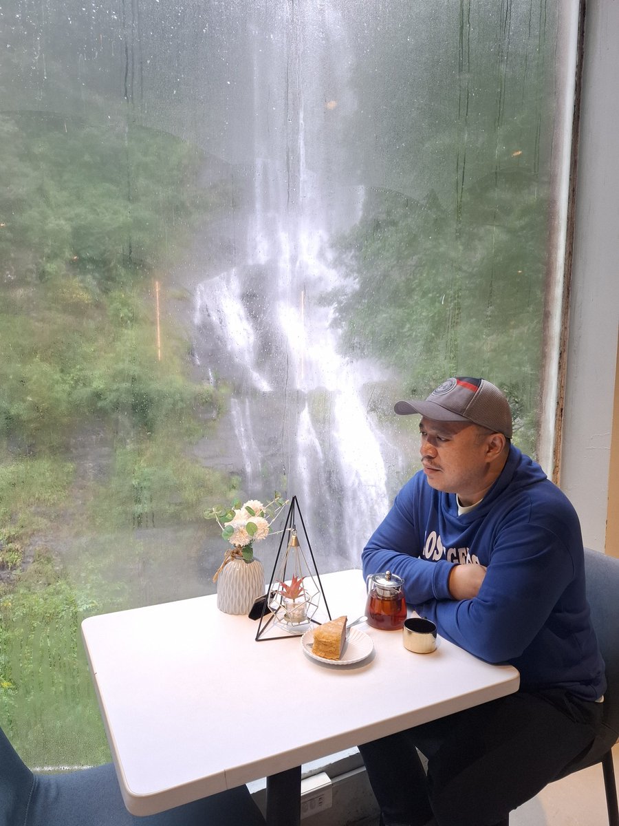 Bogdanishnar's tweet photo. Taipei adventure https://t.co/SwWbstWqwm
