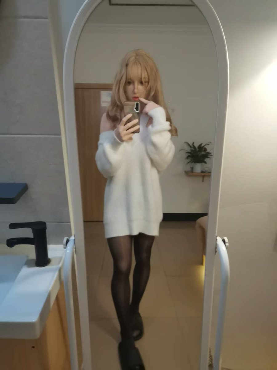 开心的小余下 tweet media