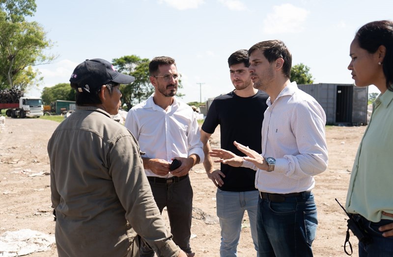 El Municipio cerró el 2025 con un envío histórico de neumáticos fuera de uso para su reciclaje. rafaela.gob.ar/Sitio/Noticia.… #RafaelaCiudad
