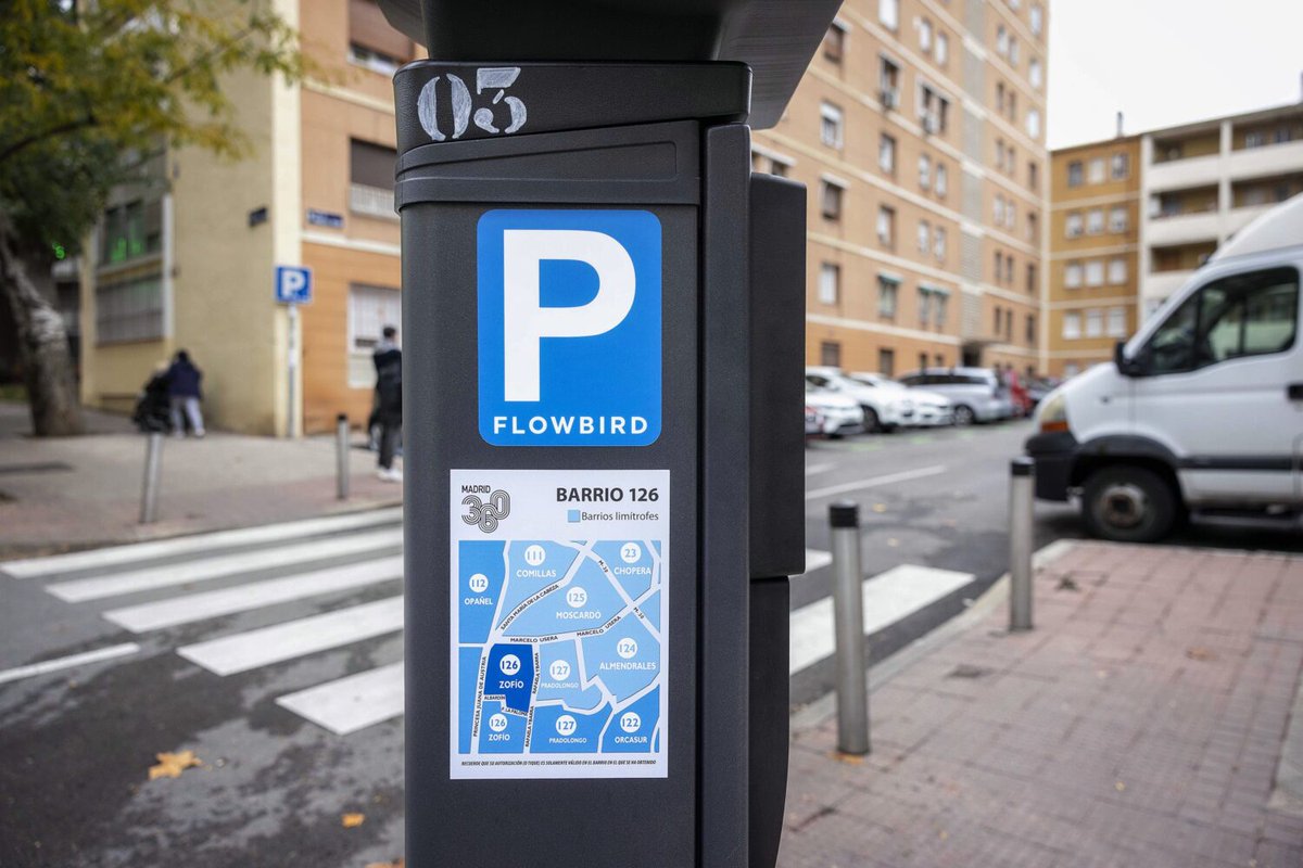 InteresMas's tweet photo. 📍🅿️ Todas las #novedades de la #ZonaSER en #Madrid, con cambio de #horarios, más #barrios y la nueva función para 'desaparcar' en las app. @MADRID #Madrid360
https://t.co/R6R5sj08Az https://t.co/W0Du72tV2R