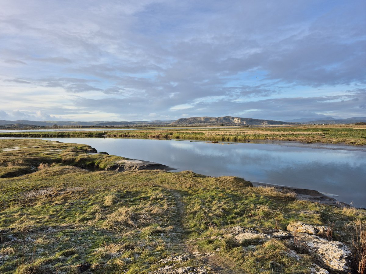 Redbirdcreation's tweet photo. Beautiful views from frosty Milnthorpe #Cumbria #photography #weather #estuary #winter https://t.co/jsXauKemjL