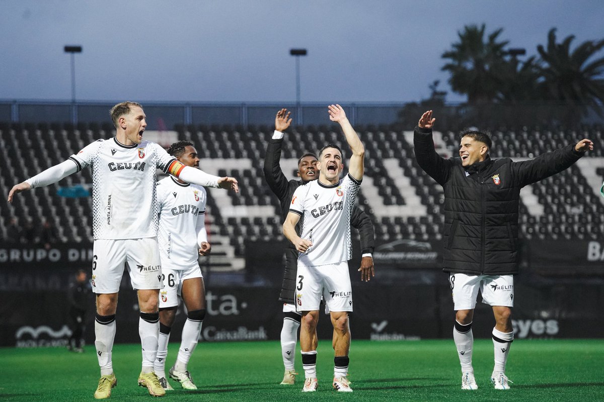 Buenos días 😁
Good morning 😃
Bonjour 😊
Buongiorno 😀
Bom dia 😎