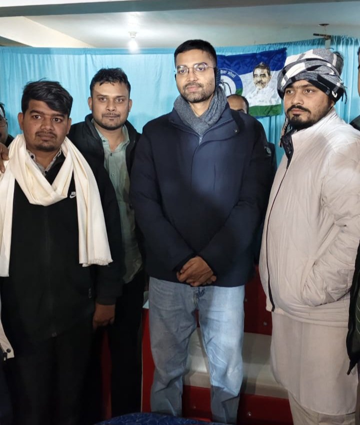 bablusinghkus's tweet photo. सीवान, पंचायती राज विभाग के मंत्री माननीय श्री दीपक प्रकाश जी स्वागत समारोह कार्यक्रम में शामिल हुए...!@UpendraKushRLM https://t.co/G1xn5fr7xS