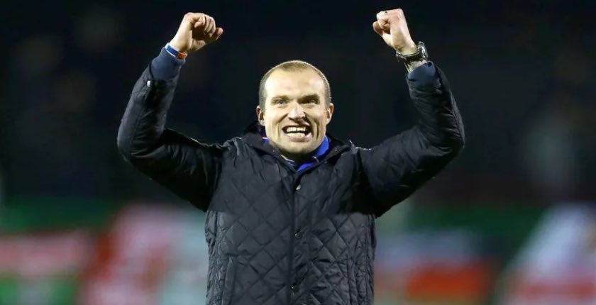 Only one man to bring Man Utd back to the glory days
