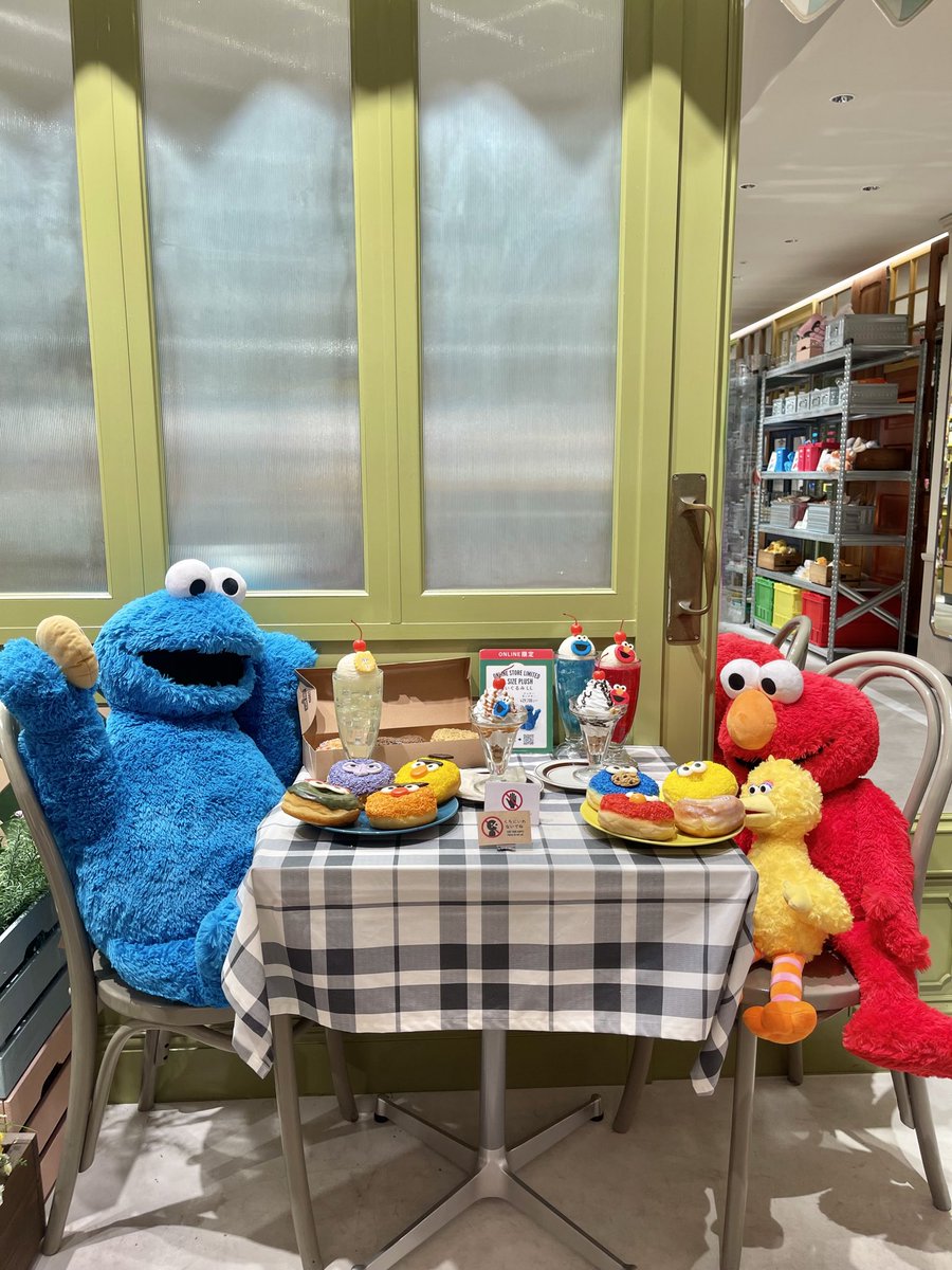 1年の始まりは、セサミストリートの仲間たちと一緒に👯‍♀️ セサミ