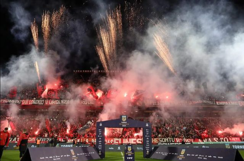 NEWELLSIEMPRE's tweet photo. Contando los dias para volver a verte ❤️🖤