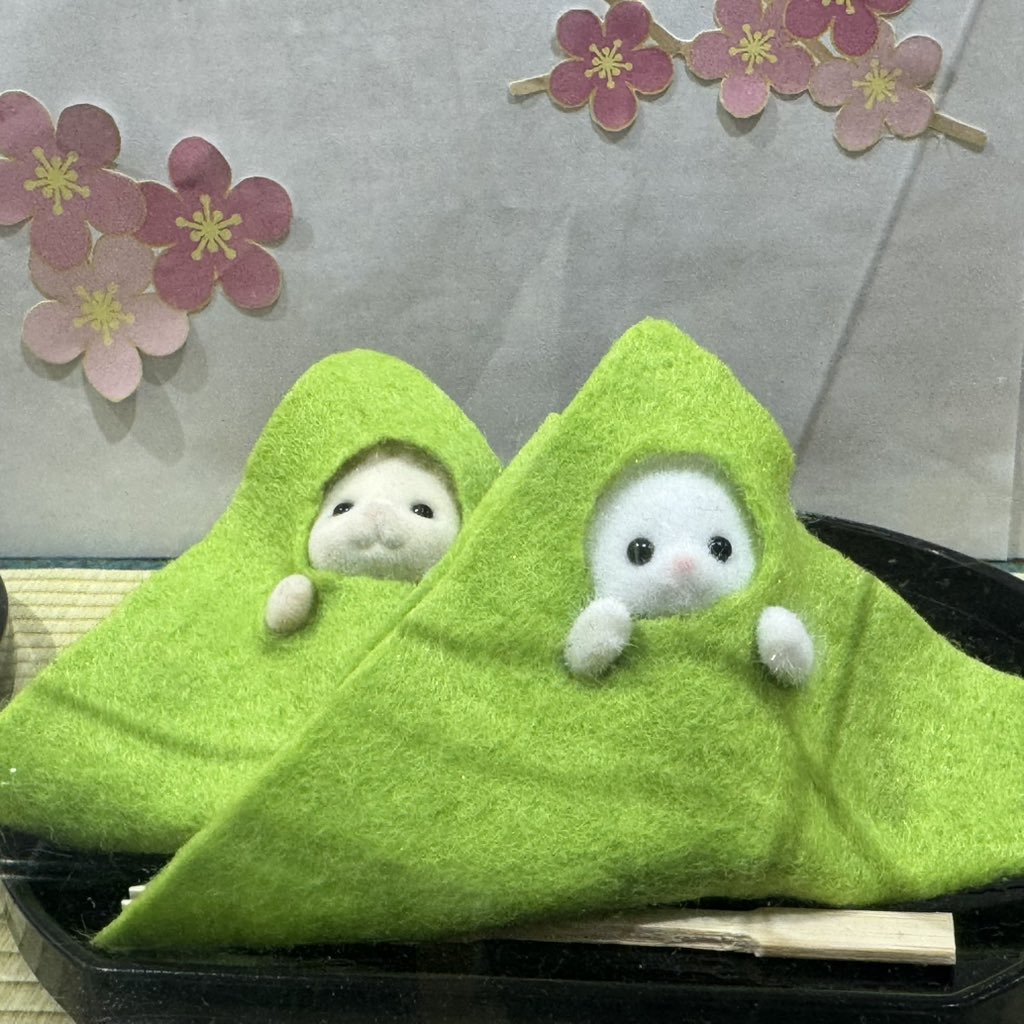 八ツ橋シルバニア可愛かった〜

京都のキディランドに展示してた、スタッフさんの手作り！