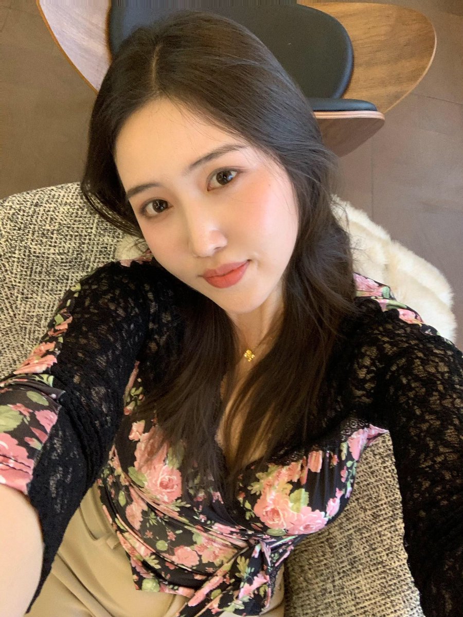 vitor_paaveli's tweet photo. 32歲的女人就不配擁有屬於自己的愛情嗎
#美国华人 #海外生活 #洛杉矶 https://t.co/uBQ6oLZY20