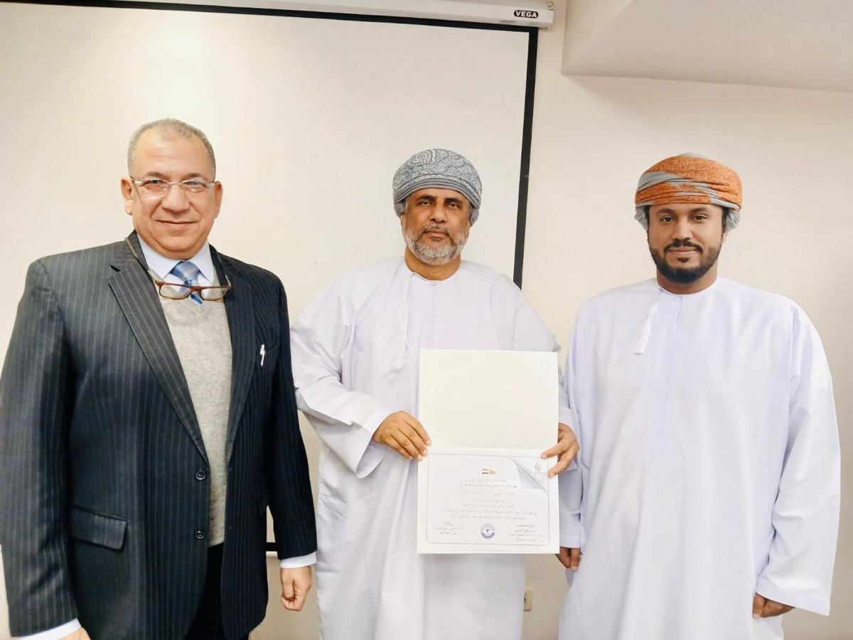 dh_university's tweet photo. جامعة ظفار تنفّذ برنامجًا تدريبيًا دوليًا بعنوان «التحول الرقمي في إدارات المالية الحكومية» في جمهورية مصر العربية، بواقع 25 ساعة تدريبية، ضمن توجهها لتوسيع برامجها التدريبية وبناء القدرات المؤسسية.
#جامعة_ظفار #التحول_الرقمي
#التدريب_الدولي #المالية_الحكومية
#سلطنة_عمان #مصر https://t.co/f6iPI8VaKY
