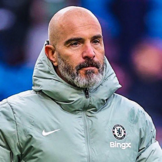 Fooootest's tweet image. 2026年プレミアリーグは波乱の幕開け🏴󠁧󠁢󠁥󠁮󠁧󠁿💥

新年早々、わずか5日間で2人の監督が解任される異例の展開に

🔵1月1日→マレスカ監督解任（チェルシー）
🔴1月5日→アモリム監督解任（ユナイテッド）