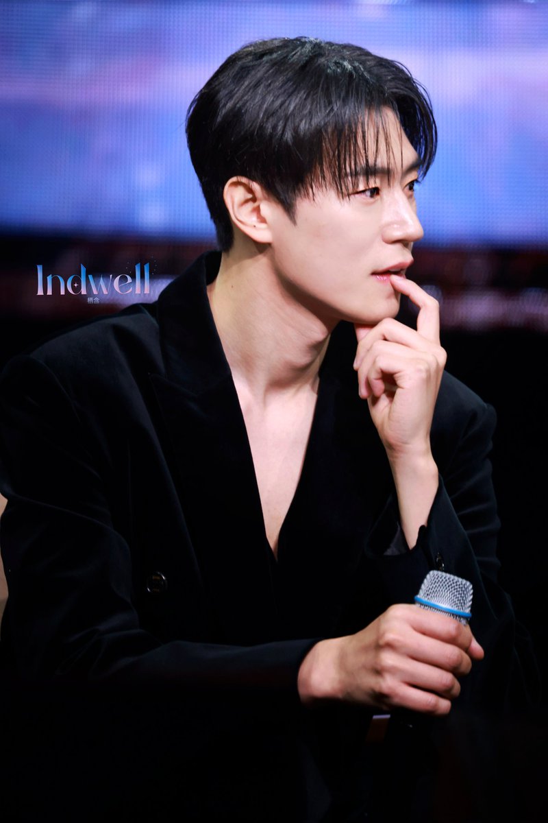 PARK SEO HAM FANMEETING
<​See you at 10:28>
26.01.03

#박서함 #PARKSEOHAM