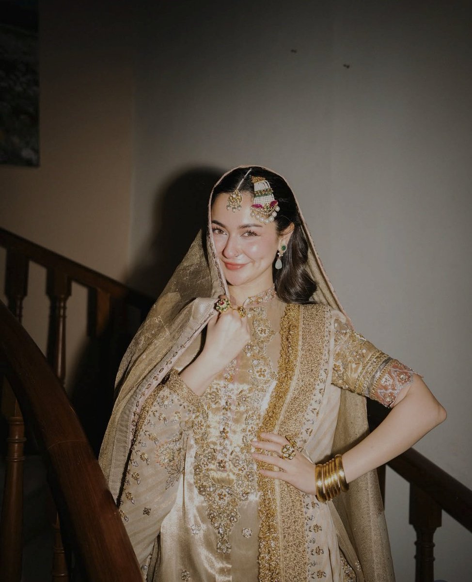 Lailahulaila's tweet image. Everyone : The dress is the lowest effort possible 
Hania: But I am effortless! 🔥❤️

#HaniaAamir