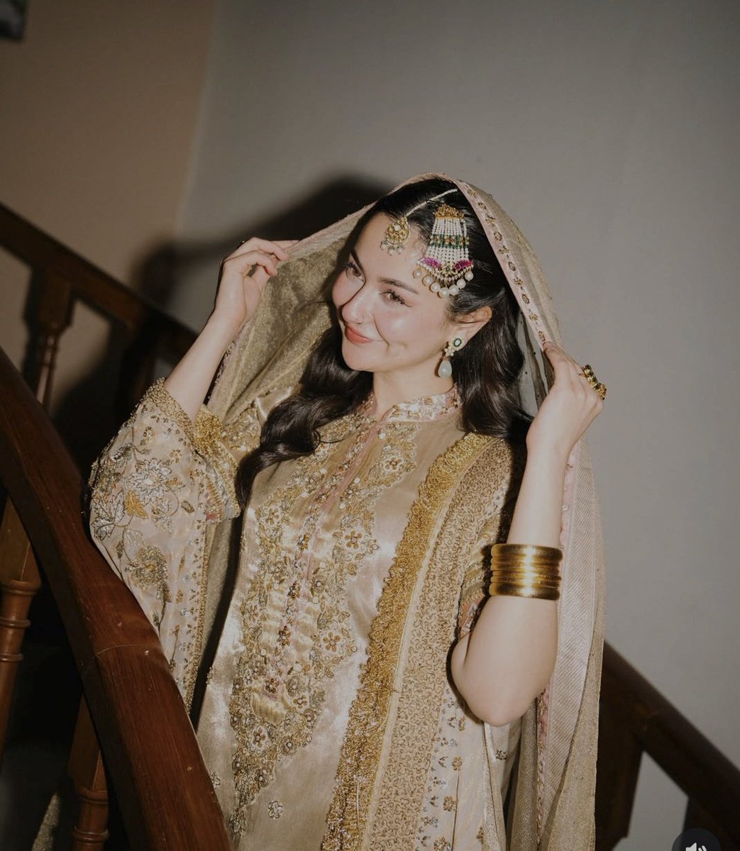 Lailahulaila's tweet image. Everyone : The dress is the lowest effort possible 
Hania: But I am effortless! 🔥❤️

#HaniaAamir