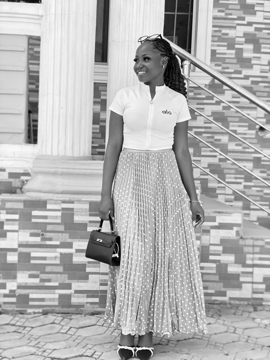 X star✨ tweet media