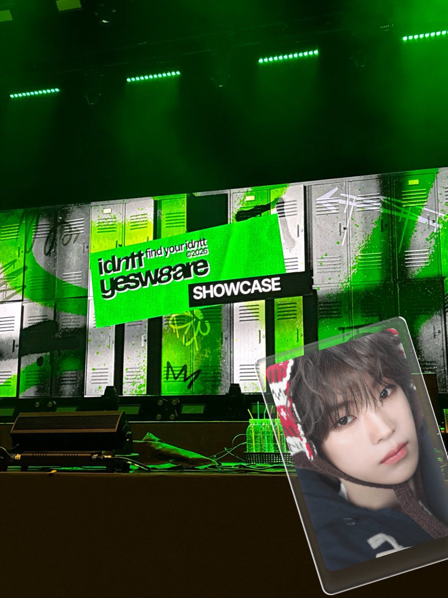 초 tweet media