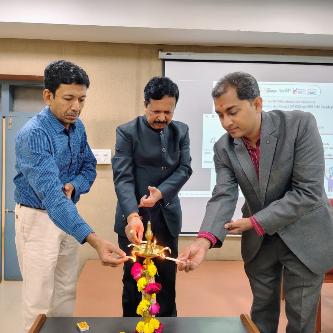 spsecgujarat's tweet photo. The journey of Udyam Srujan, a 5-day Design Thinking &amp; Entrepreneurship Development Course under the PM-USHA Scheme, began today. Inaugurated under the leadership of Hon’ble VC Prof. (Dr.) Niranjanbhai P. Patel
 #UdyamSrujan #PMUSHA #SPU #SPSEC' https://t.co/c8sXFgXic6