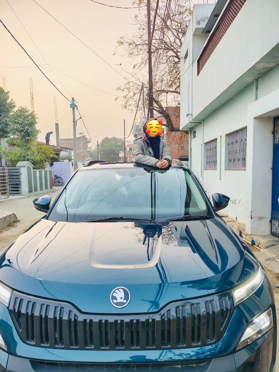 ammar2808's tweet photo. Big thanks to @volklub for all the guidance and car talks. 
sorry for the delayed post, bought it last month. 
First time car buyer and gifted this to myself. 
Didn’t expect to fall for German cars like this. 
Picked up the @SkodaIndia  Kylaq Prestige AT. https://t.co/UchyqvRsTV