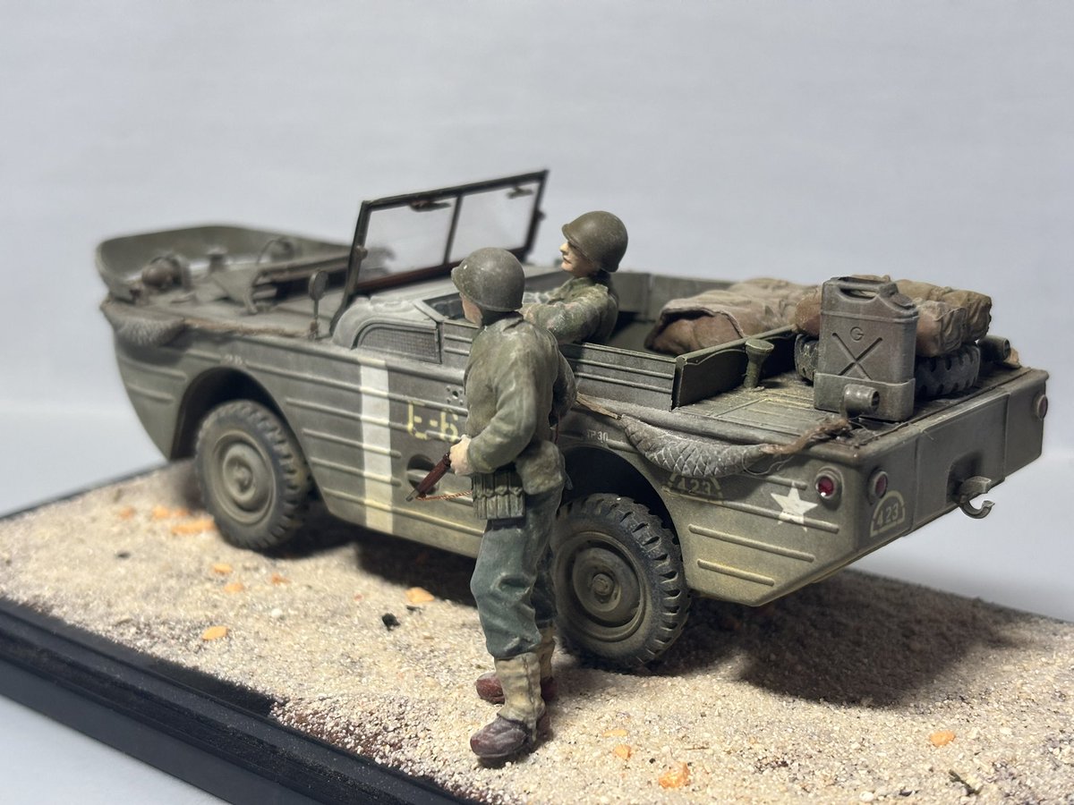 年明け一発目完成は1/35タミヤのフォードG.P.A いわゆる水陸両用車です🚙
年前のXでのイベントにて三時間強でほぼカタチにしていたものを手直しし、フィギュアを作ってビネット調に仕上げました🪖
雰囲気は出たかと思います😆
さて、明日からまた仕事頑張ろ🙄
#タミヤ
#プラモデルライフ