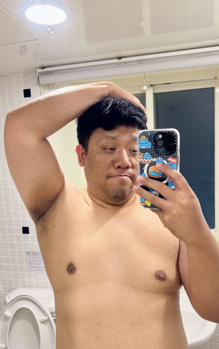 ยกแขนมันเสวยังไง แร้ดำขนาดนี้ 🫠