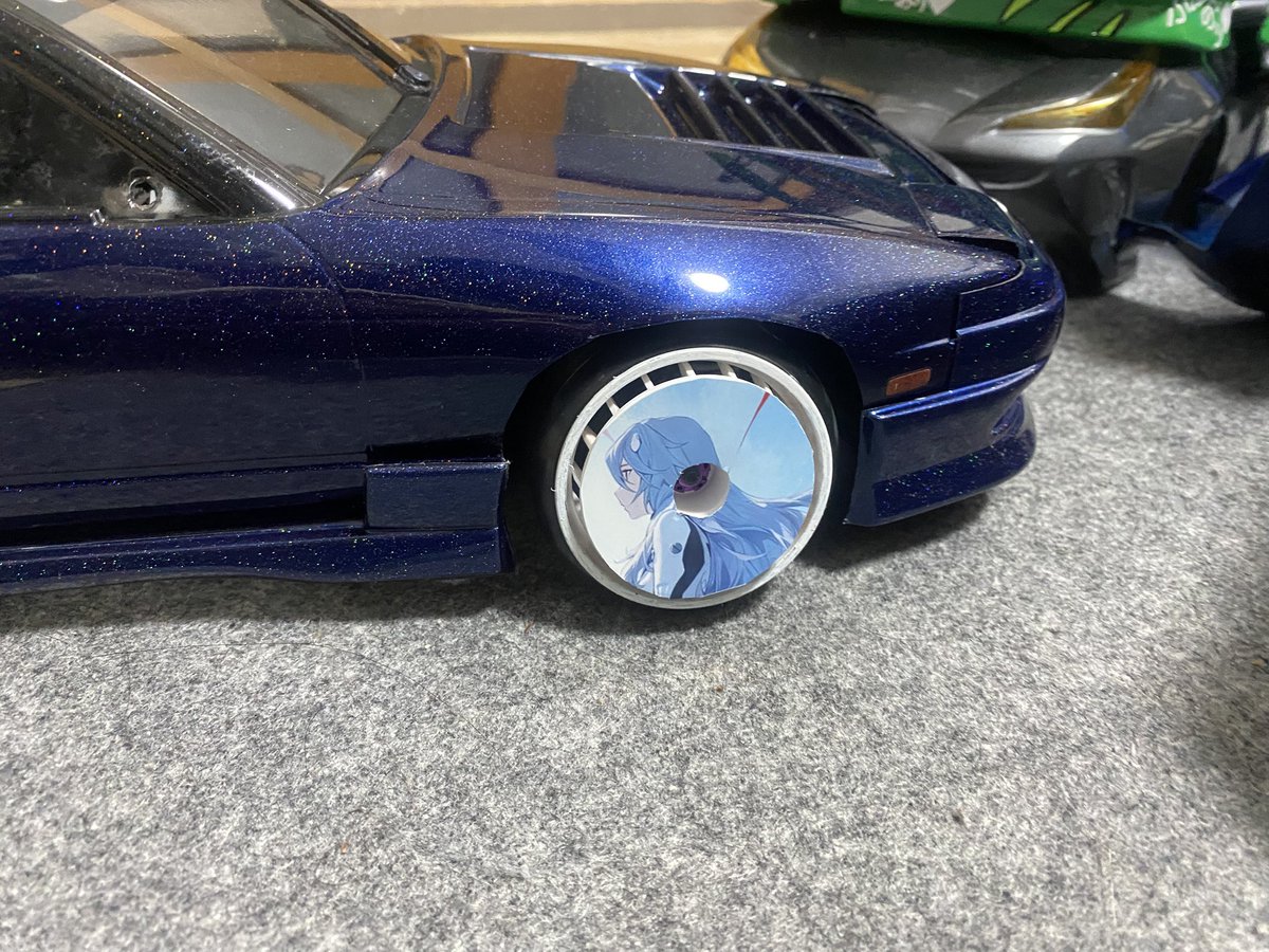 痛チャリやん
てかミラーどっかいってた