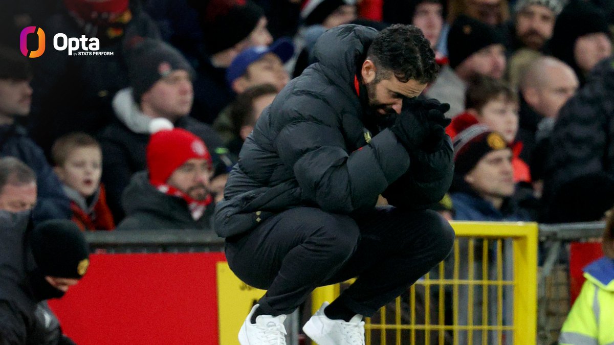 OptaJoe's tweet image. 1 - In the Premier League, Rúben Amorim had the worst win ratio (32%), the worst goals conceded per game ratio (1.53) and the lowest clean ratio (15%) of any Manchester United manager. Coach.