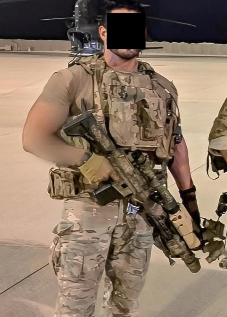 Cyrus_Intel75's tweet image. 🇺🇸 Delta Forca 🆚 Turkish peasant 🇹🇷

📌 A Turkish villager might know how to use a gun, but Delta Force could never catch a pig with their bare hands while smoking a cigarette.