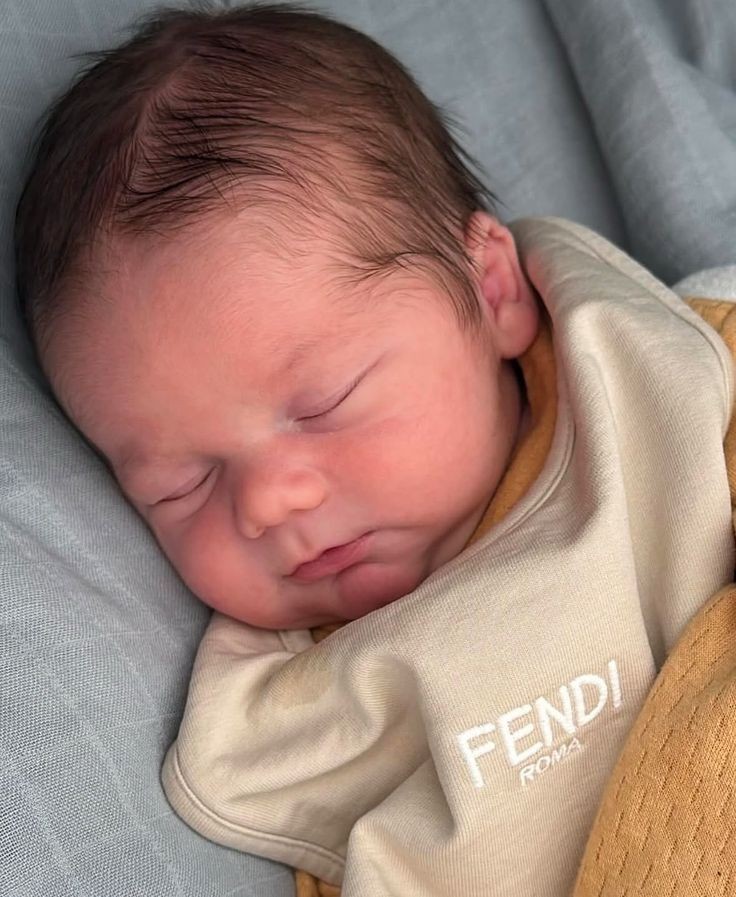 Baby's (@cuddleecute) on Twitter photo 