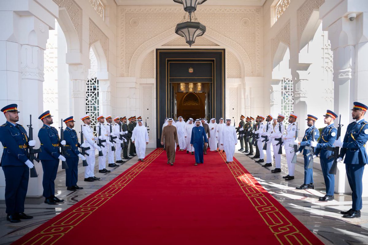 HHShkMohd's tweet image. قبل 20 عاماً قررنا أن نسعى للمركز الأول .. البعض شكك … واليوم بحمد الله أصبحت الإمارات نموذج تنموي تسعى الدول لتقليده، ونصدر نموذجه لأكثر من 55 دولة حول العالم، وسيستمر التفوق تحت مظلة الاتحاد، وبتوجيهات قائد الاتحاد محمد بن زايد ..

قادمنا أفضل بإذن الله .. مستبشرين ومتفائلين…