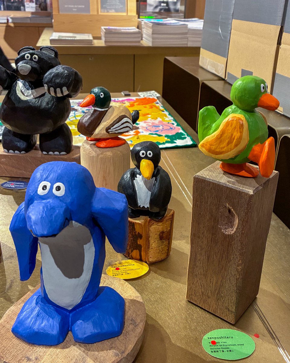 Daisuke Kondo さんの展示に滑り込み。くまのたたずまいが最高でした