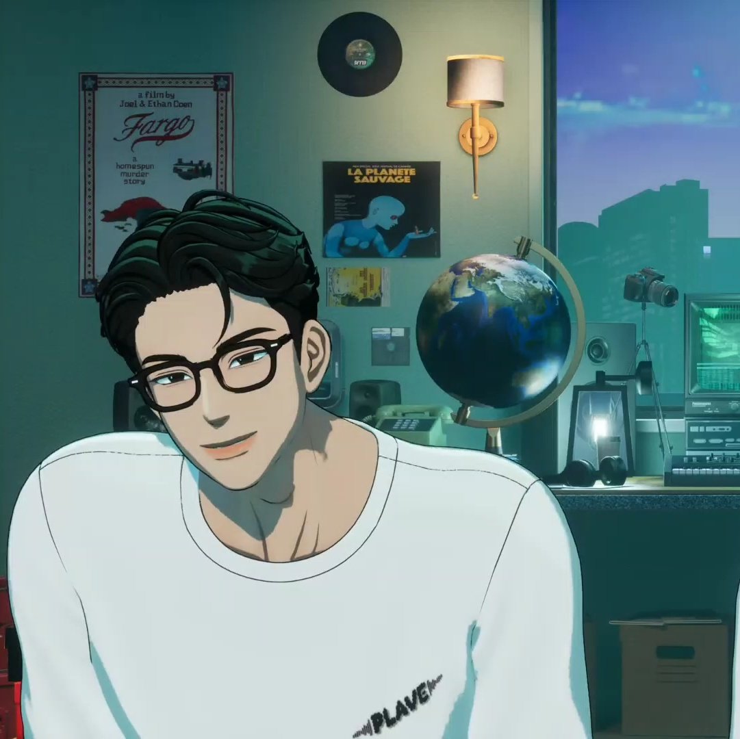 he's so boyfriend coded here?! im going feral he's so freakin hot 😩