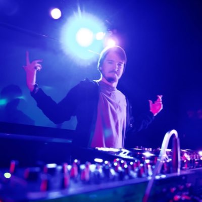 DJWolveUK's tweet photo. #NewProfilePic https://t.co/vukWQ4BEOi