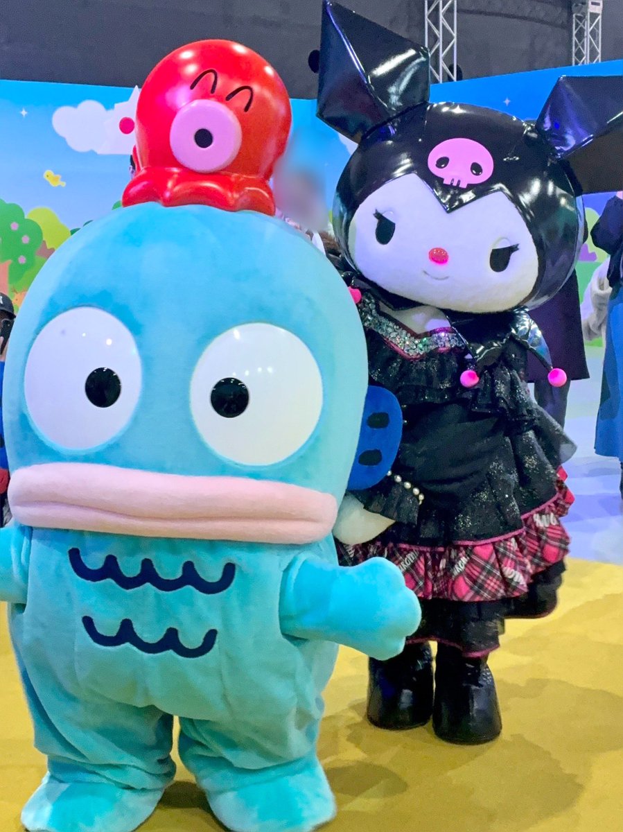 ひらパーのクロミちゃんとハンギョドン💕 仲良しでした💫 #ひらパー