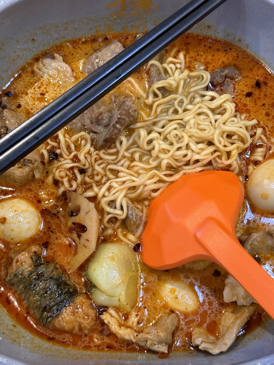 cakeshop's tweet image. i had ygf and yochi to celebrate my #FirstDayofWork