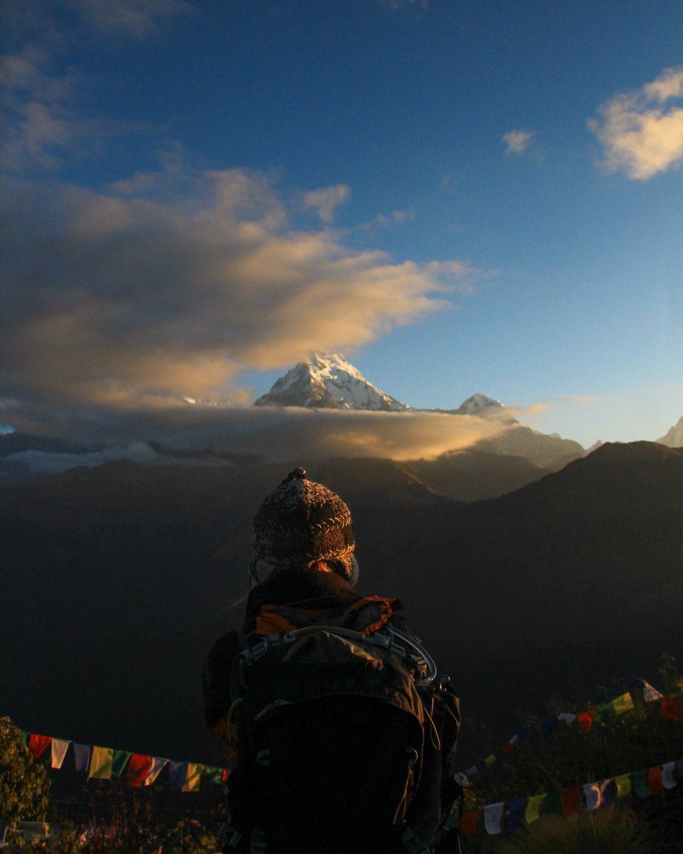 FromSors's tweet image. High altitude.
Low interference.

Formed over centuries in the Himalayas, where pressure, isolation, and time shape what endures.
This is where Shilajit begins.

Discover the source → sorsbotanicals.com 🌿 

#shilajit #naturalwellness #shilajitbenefits