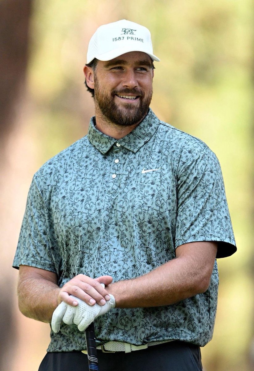 tayvishazetoo's tweet image. Last day to vote!! 

Travis Kelce #WPMOYChallenge