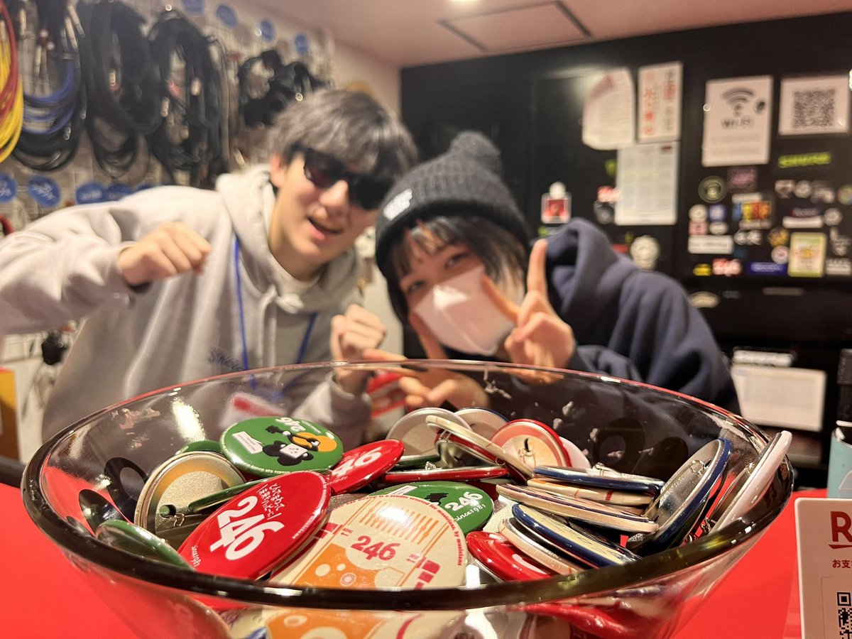 Studio246JUSO's tweet photo. 【速報】246缶バッチ入荷!!
大変お待たせしました!お客様待望の246缶バッチが入荷しました!
受付カウンターに置いてるので✨TAKE FREE✨でお持ち帰りいただけます☺
スタジオ利用の帰りにおひとついかがでしょうか?
#Studio246 #246JUSO https://t.co/rnKsEf5EhB