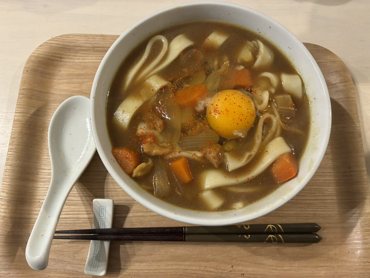 sajimotoo's tweet photo. 今日はカレーうどんを作った。生きてく強さを重ね合わせていこう。 https://t.co/Yun9SR7NRs