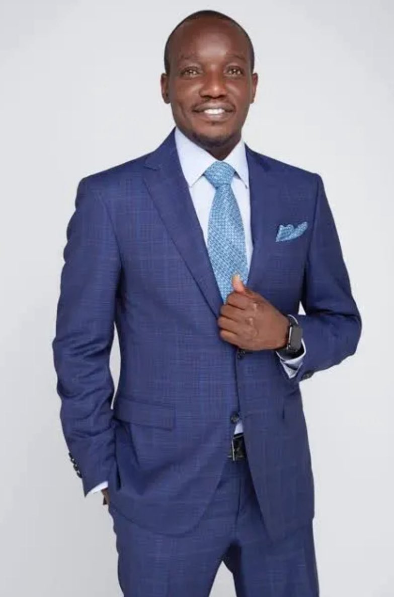 MudgeRulf's tweet image. They are too lazy to provide alternatives for the country and are now obsessed with ODM( Baba‘s Party ) 

They also lie that ODM  has been reduced to a luo affair. I present to you the deputy Party leader of ODM and the Abagusi Kingpin SIBUOR ARATI ! 👇🏾😂😂😂