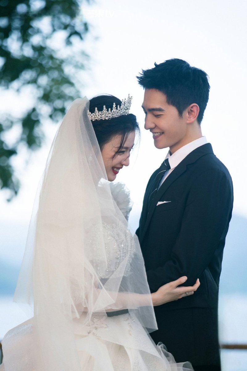 lilszh's tweet image. #FireworksofmyHeart 🤵🏻👰🏻‍♀️